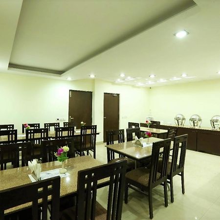 Hotel The Rts Plaza New Delhi Luaran gambar