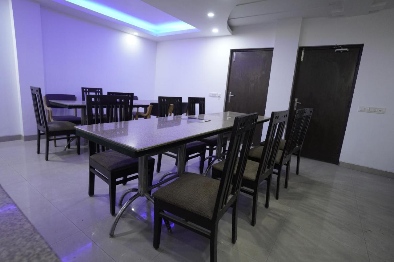 Hotel The Rts Plaza New Delhi Luaran gambar