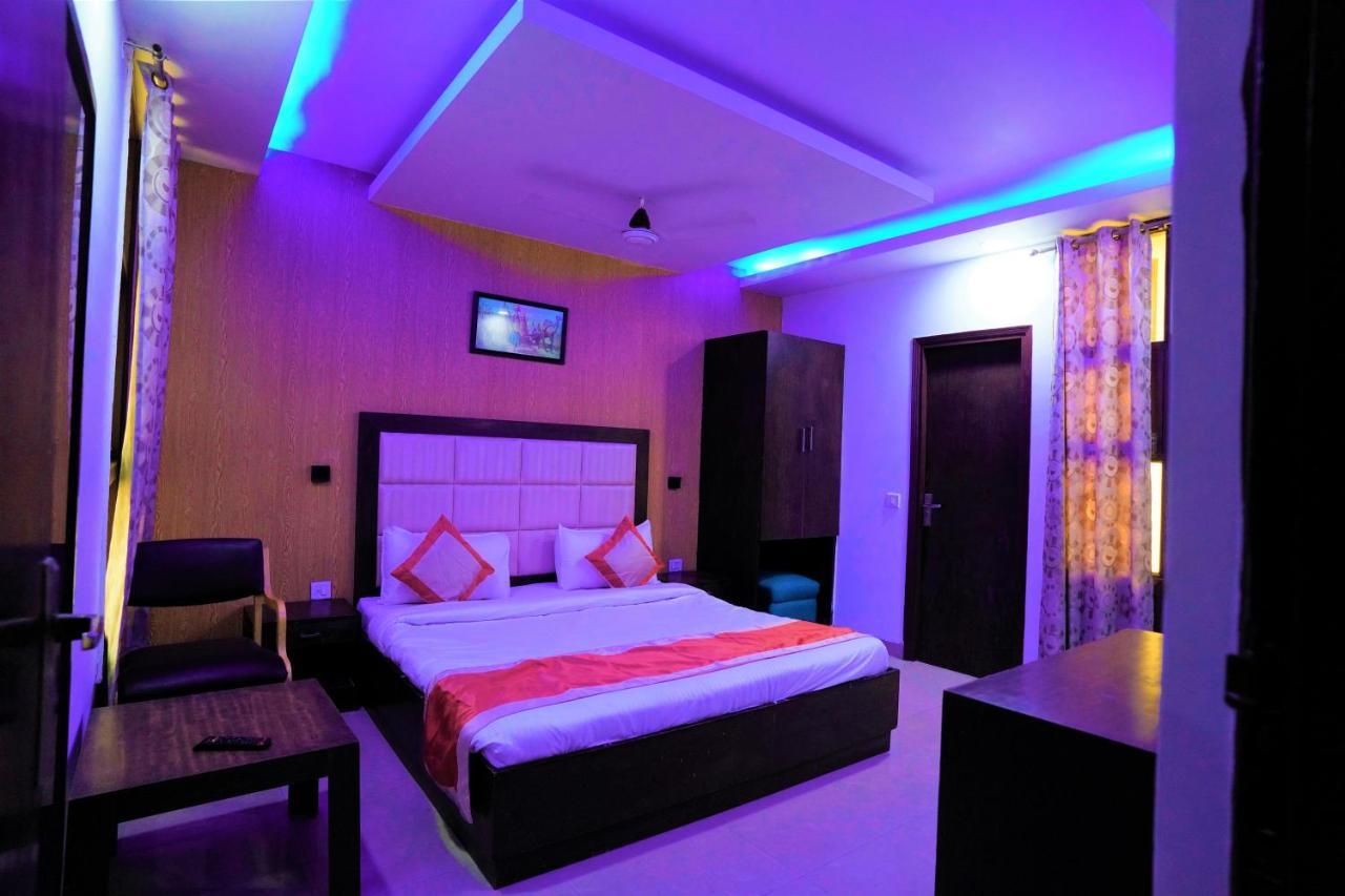 Hotel The Rts Plaza New Delhi Luaran gambar