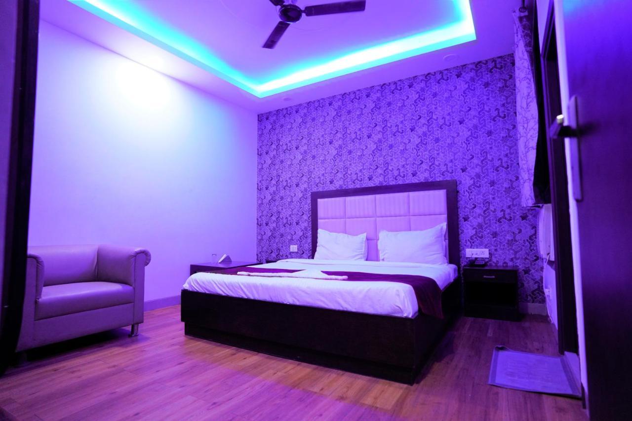 Hotel The Rts Plaza New Delhi Luaran gambar