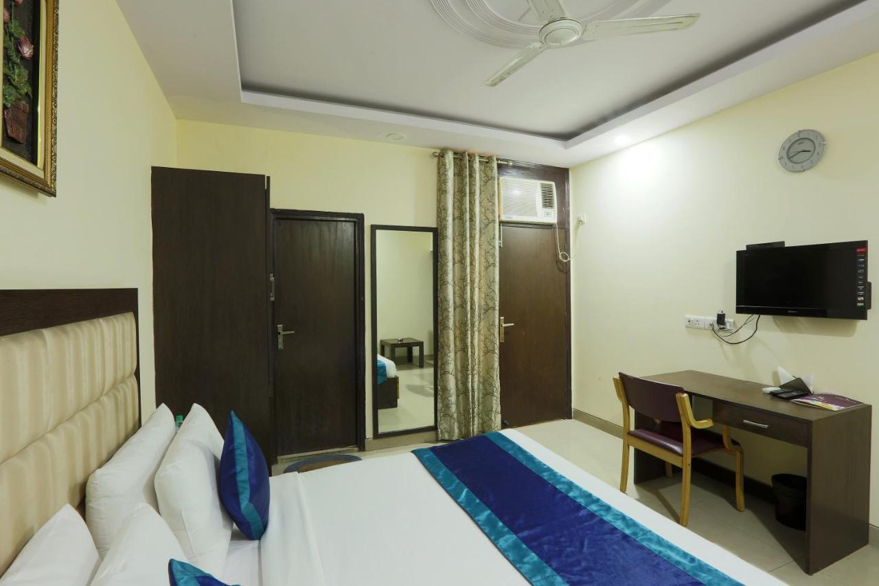 Hotel The Rts Plaza New Delhi Luaran gambar